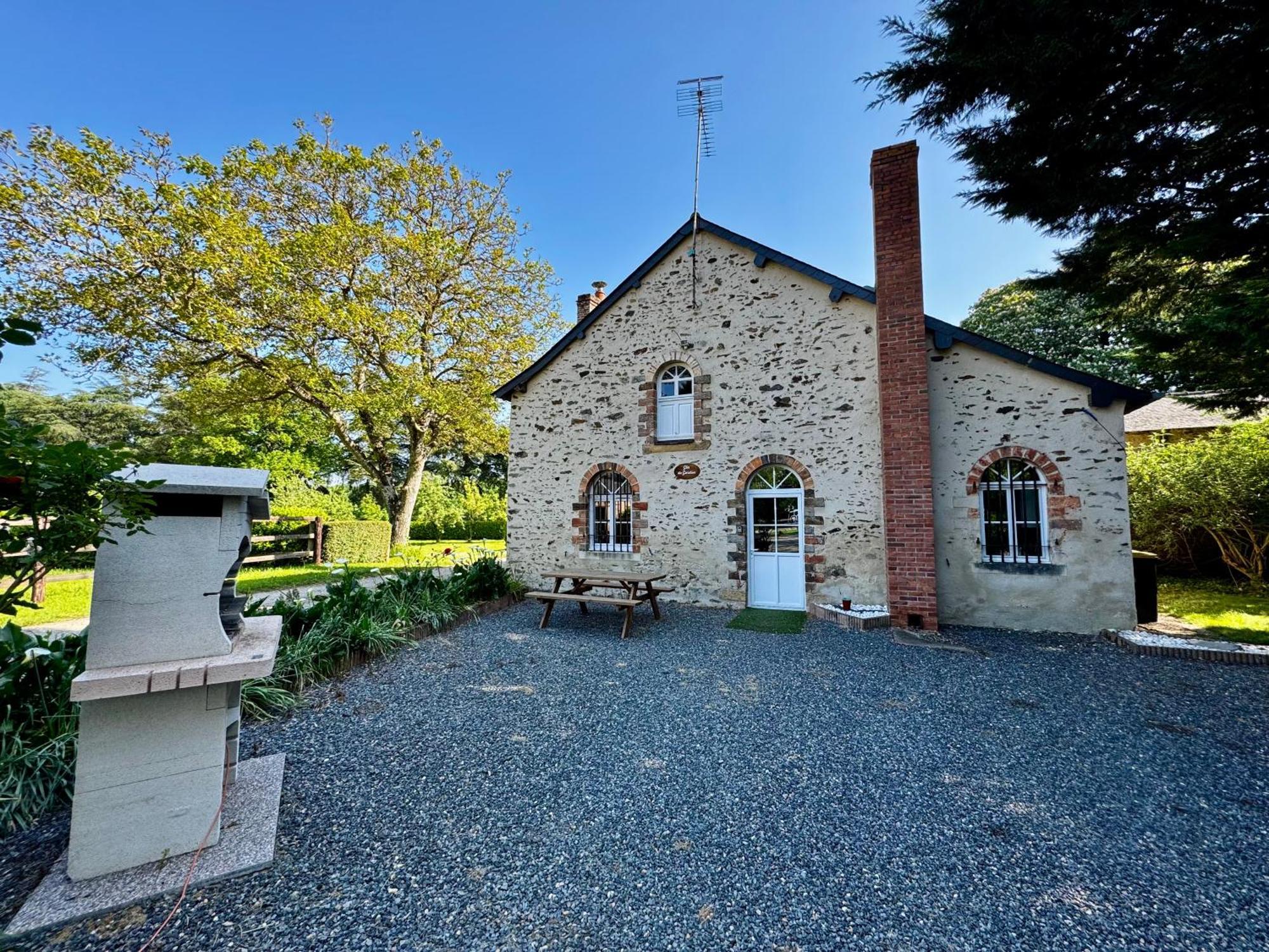 Domaine De La Maroutiere Villa Saint-Fort Екстериор снимка